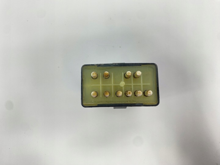 RELAIS MODULE CONTRÔLEUR MERCEDES W124 0115458732 898629 12V
