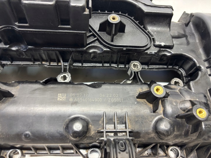 MERCEDES E220 2.0 COUVERCLE DE SOUPAPES A6540164900