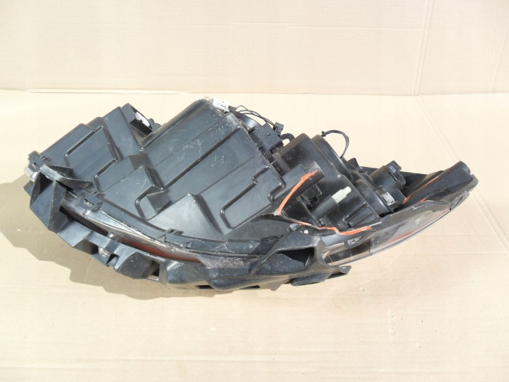 RENAULT CLIO III 3 LIFT PHARE AVANT ORDINAIRE DROITE