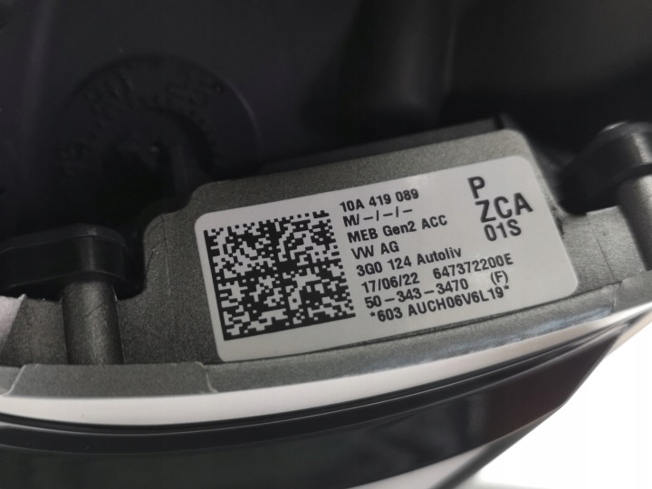 VOLANT MULTIFONCTIONNELLE VW ID.4 10A419089P NEUF ORIGINAL
