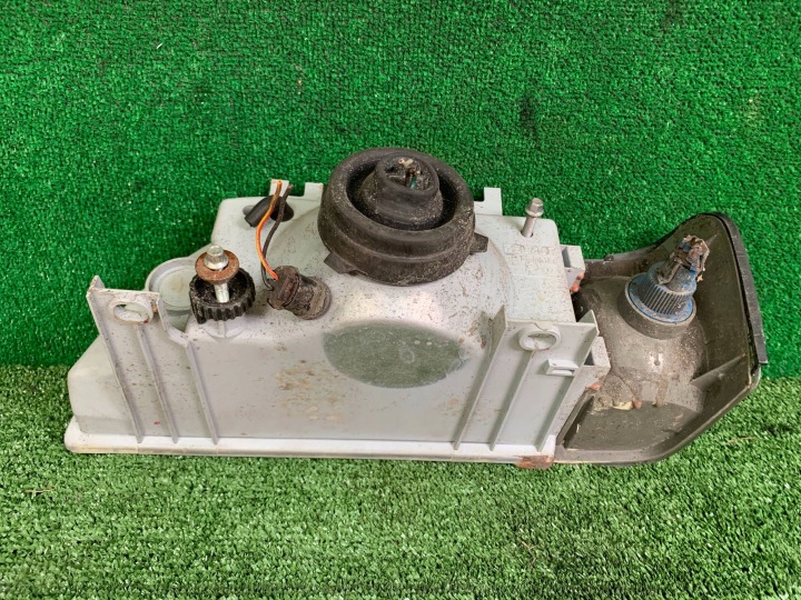 PHARE AVANT AVANT DROITE DAEWOO FSO POLONEZ TRUCK CARO WWA