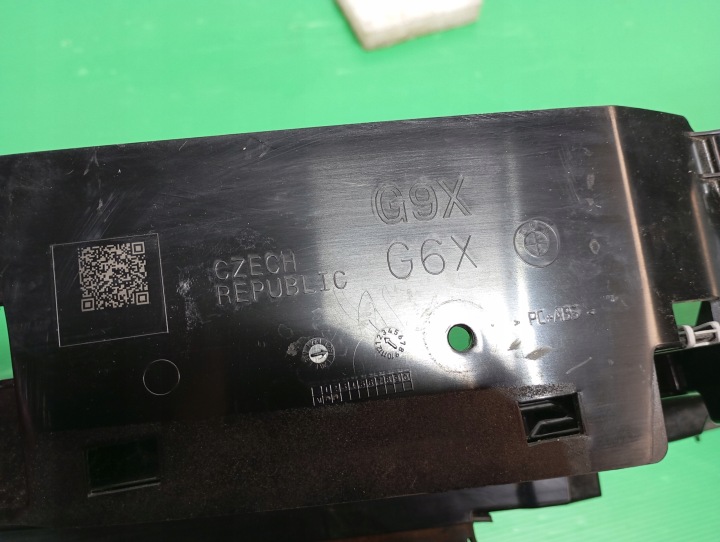 JALOUSIE CANAL GUIDE D'AIR BMW G60 G61 550EX I5 5A1D079