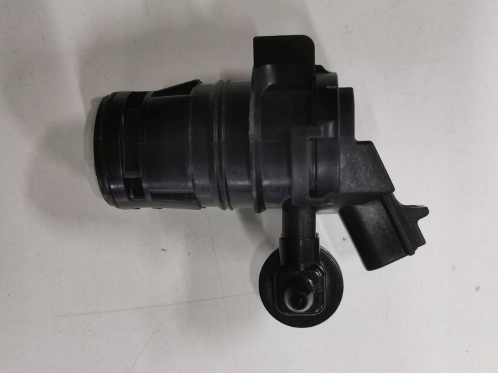 POMPE RÉSERVOIR LAVE-GLACES MAZDA 3 860310-9210 4.025