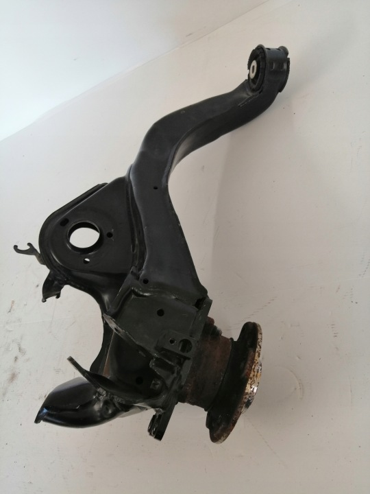BRAS DE SUSPENSION MOYEU ARRIÈRE DROIT BMW 2 F45 F46 8842880