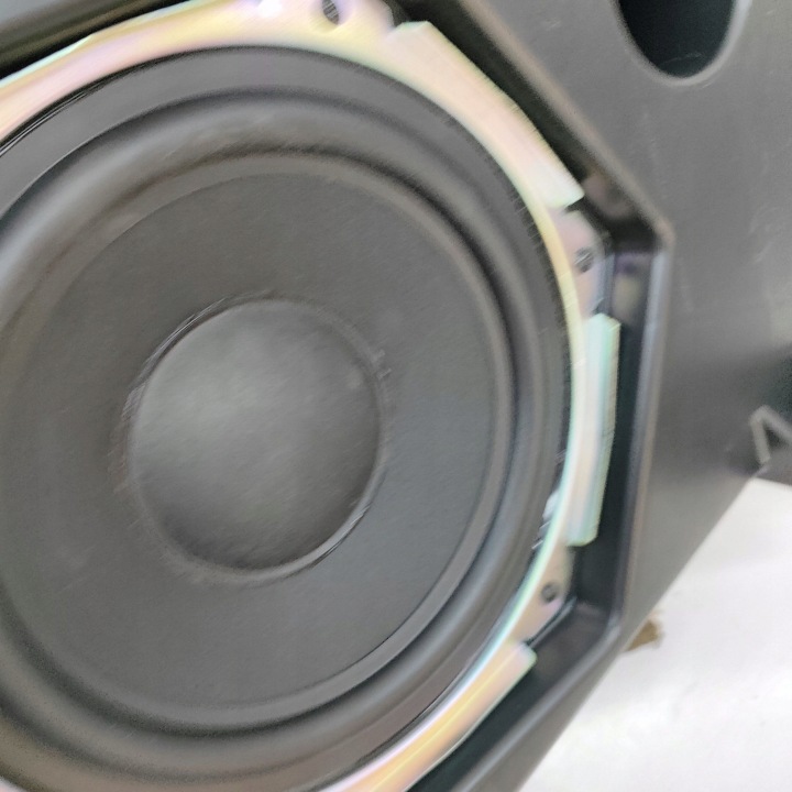 TESLA MODÈLE X 2018 HAUT-PARLEUR DE GRAVES