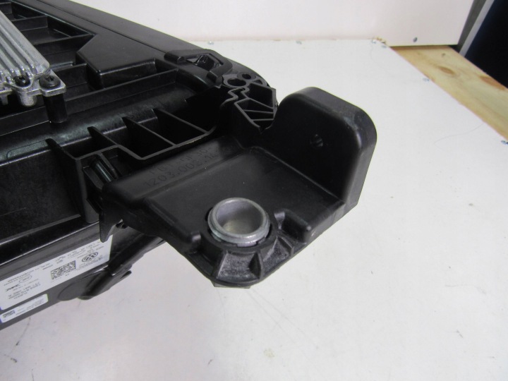 VW TRANSPORTER T7 PHARE DROITE AVANT AVANT COMPLET LED IQ LIGHT 7T1941082A