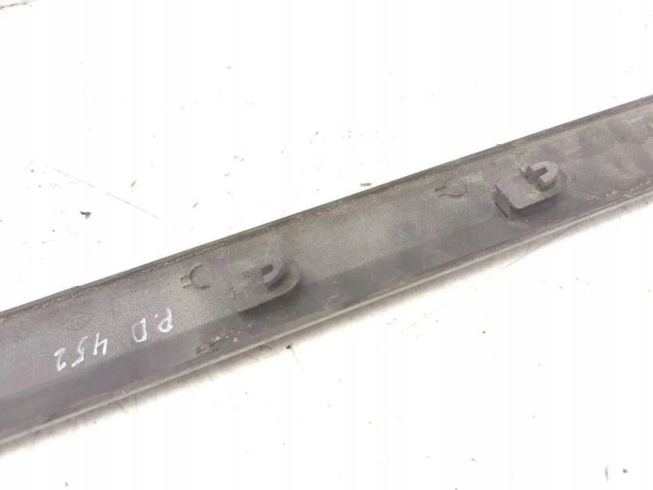 MOULURE AVANT DROITS PORTES RENAULT VEL SATIS (BJ0_) 8200051945 3.5L