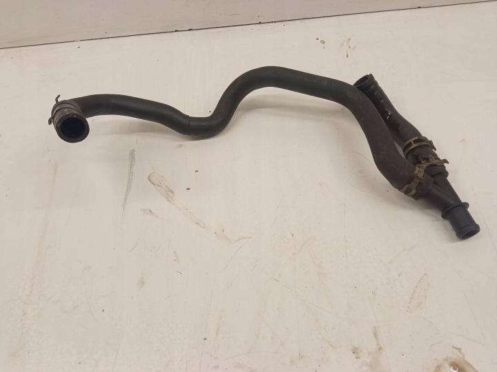 CONDUITES DE DÉRIVATION EAU TUYAU 1.2 TSI ENSEMBLE 6C0122073B 6C0122101E SKODA RAPID I