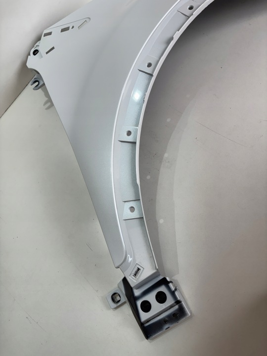 AILE DROIT AVANT RENAULT CAPTUR 631002106R