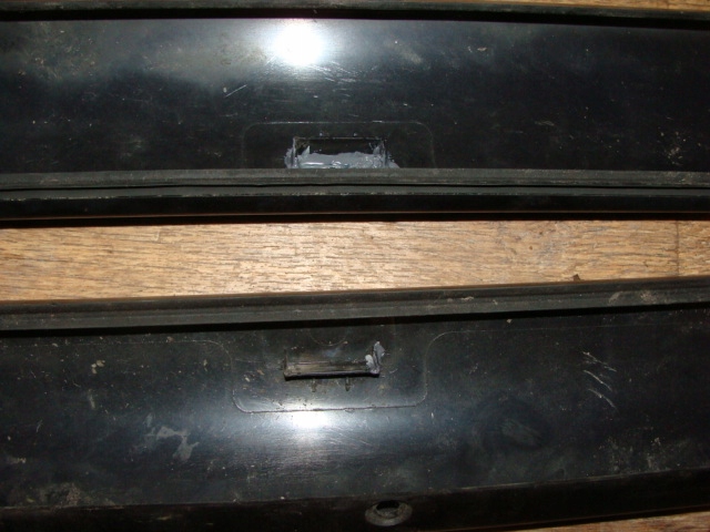 PROTECTION MONTANTS A PARE-BRISE GAUCHE OU DROITE LAND ROVER DISCOVERY 2 II