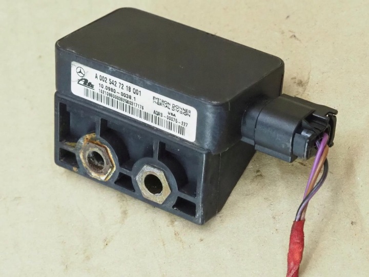 CAPTEUR ESP MERCEDES W203 A0025427218 Q01
