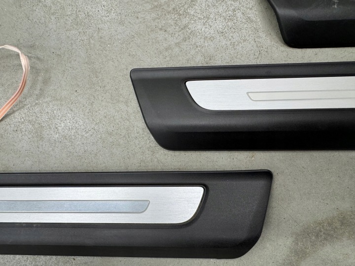 MOULURE SEUIL REVÊTEMENT INTÉRIEURE AUDI Q7 4M S-LINE LED ENSEMBLE PARFAIT