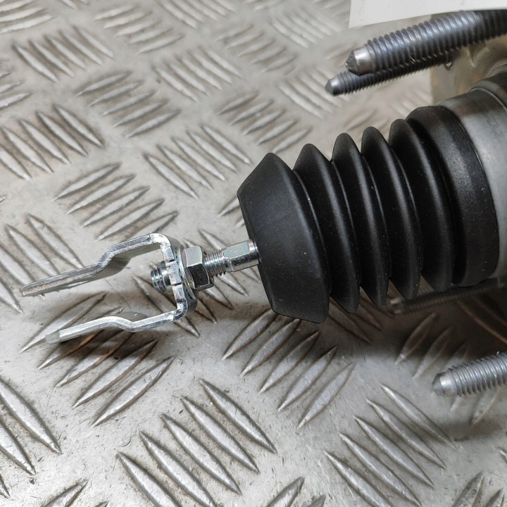 TOYOTA C-HR II 2024 SUPPORT FREINS