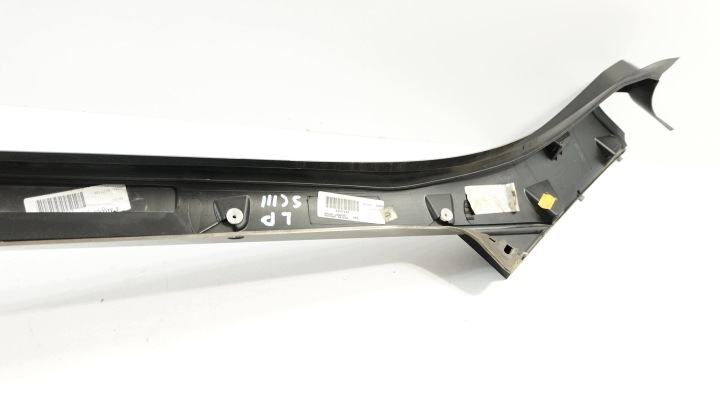 RENAULT SCENIC III MOULURE PARE-BRISE GAUCHE 768350002R