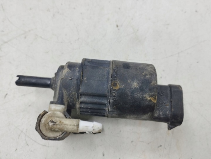 RENAULT LAGUNA I POMPE LAVE-GLACE 1998 7700821782