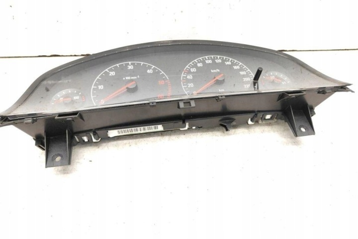 COMPTEUR OPEL VECTRA C ESTATE 09180286WR 2.2L DIESEL 2004