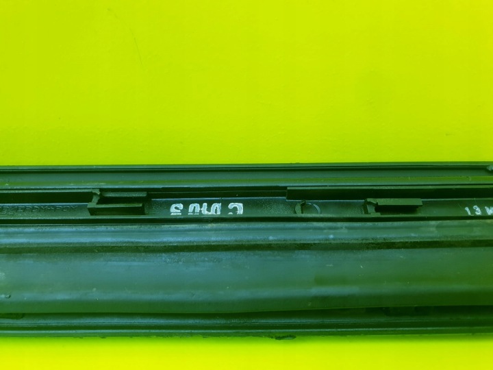 MOULURE PORTES GAUCHE AVANT INFÉRIEURE S-LINE AUDI A4 B7 LY9B 8E0853959C