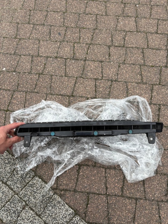 PHARES ANTIBROUILLARD DROIT AUDI Q7 4L LED 4L0953042