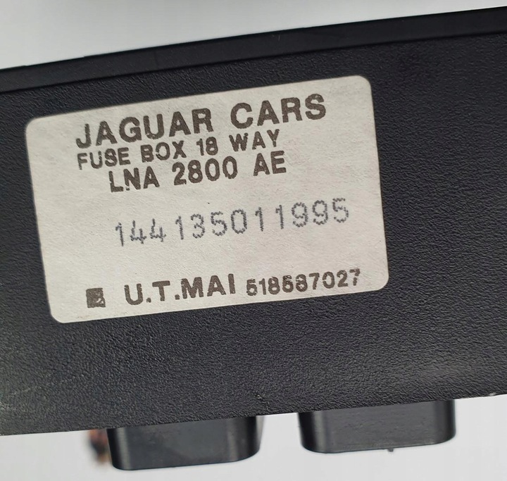 BLOQUE FUSIBLES JAGUAR XJR X300 LNA2800AE 