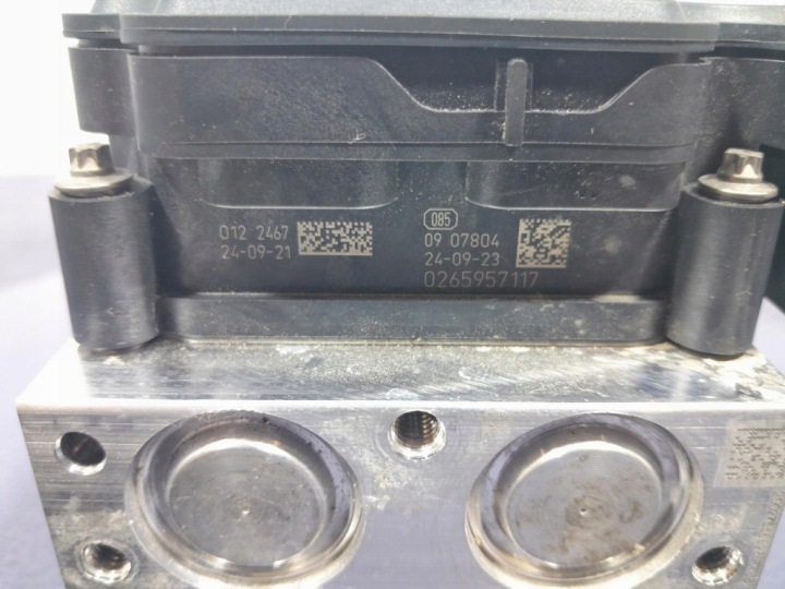 TOYOTA COROLLA XII E21 LIFT 22- 1.8 HYB POMPE ABS 44540-02G00 0265957117