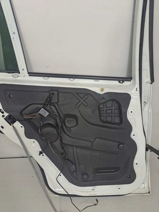 BMW X5 E70 2011 GAUCHE CÔTÉ PORTES ARRIÈRE
