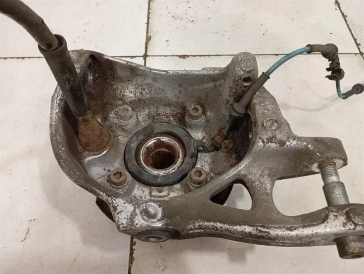 MASERATI GRANTURISMO HUB 980139918 LR BEARING