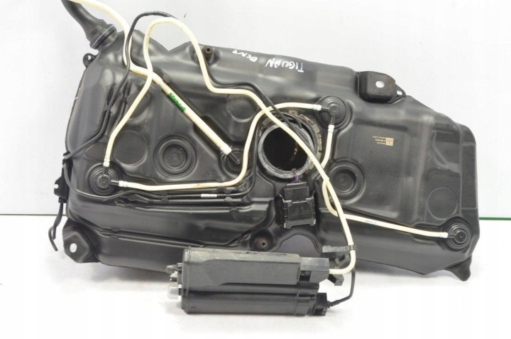 VW TIGUAN RÉSERVOIR RÉSERVOIR 5QA201085 TSI