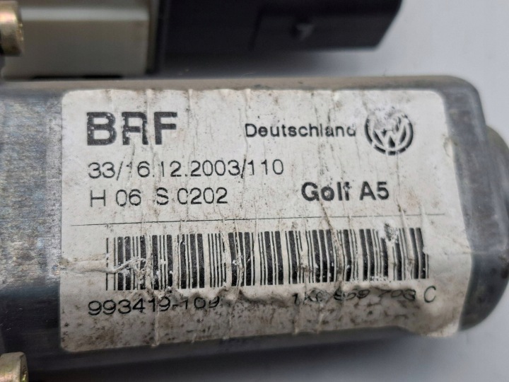 PETIT MOTEUR VITRES ARRIÈRE GAUCHE CÔTÉ VOLKSWAGEN GOLF V 1K0959703C
