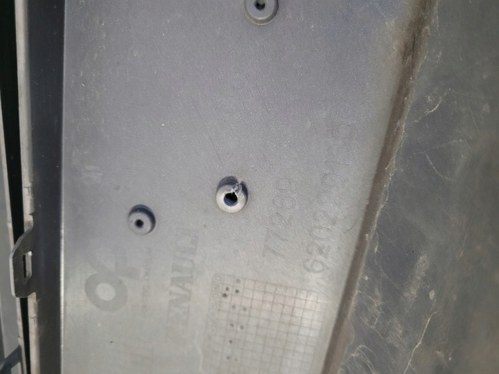 RENAULT TALISMAN LIFT PARE-CHOCS AVANT AVANT 620220130R GLISSIÈRES SUPPORTS