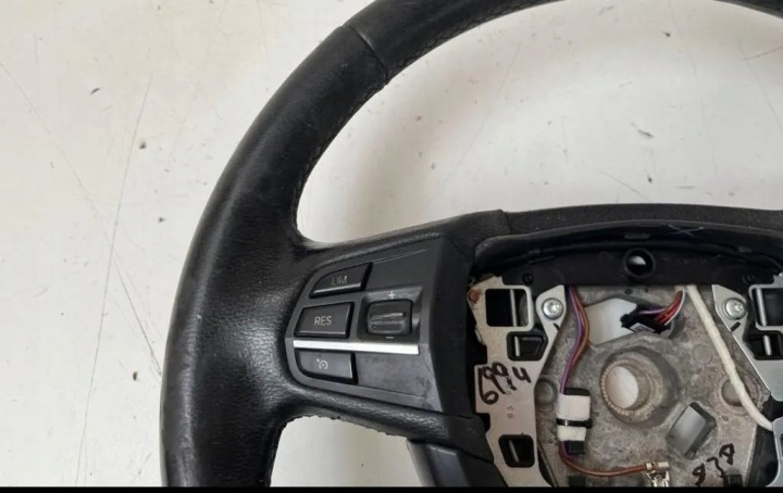 VOLANT BMW 5 TOURING (F11) 9229480 2.0L DIESEL 2014