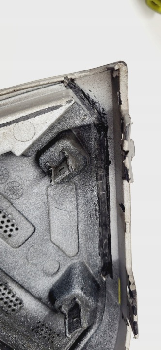 DODGE RAM 1500 19- MOULURE ANGLE PARE-CHOCS DROIT AVANT