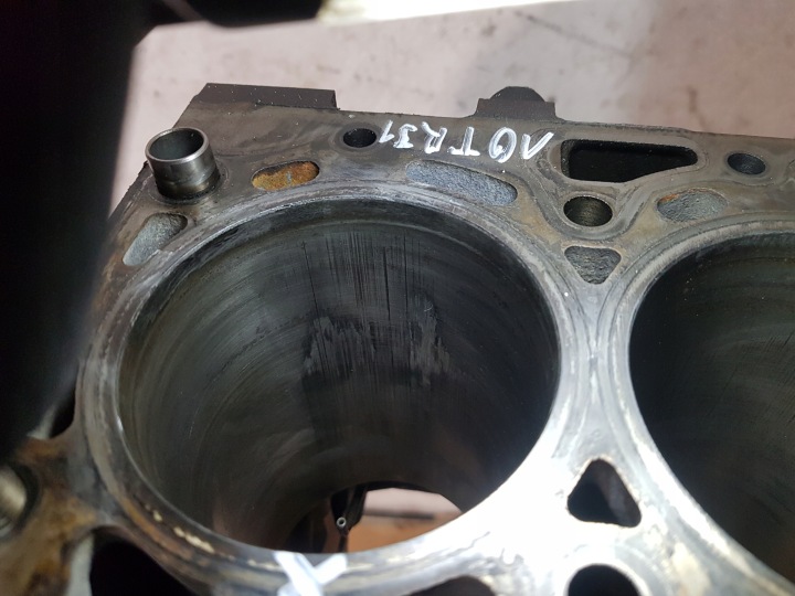BLOC MOTEUR 6C1Q-6015-AD TRANSIT JUMPER DUCATO 2.2HDI 4HV 10TRJ1