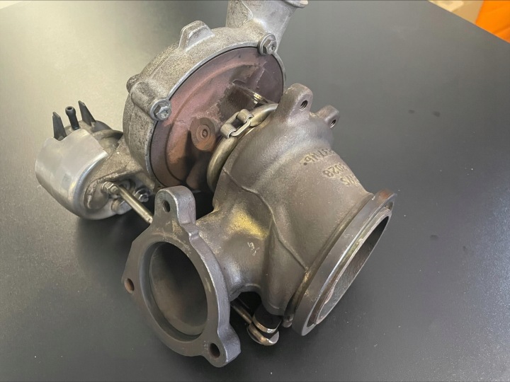 PORSCHE OE 9A212302104 TURBINE DDP