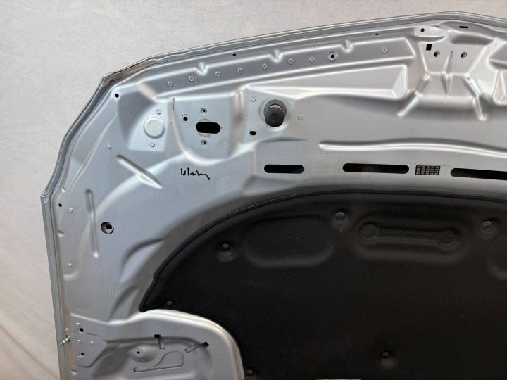 CAPOT COUVERCLE MOTEUR AVANT MERCEDES CLS W218 CODE VERNIS 775