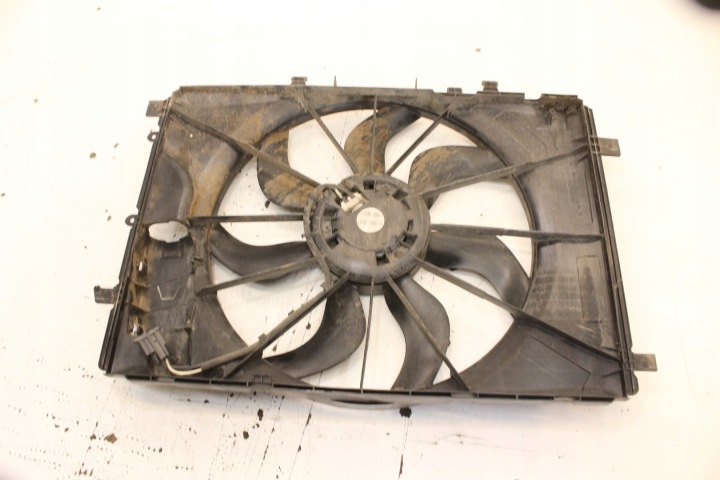 VENTILATEUR RADIATEUR MERCEDES W176 1.8 CDI A2465000064 0130308425