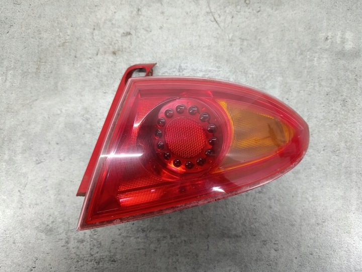 PHARE ARRIÈRE DROITE SEAT LEON II 982052-00 982056-00 BERLINE COMPACTE