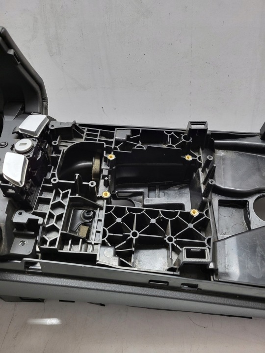 BMW 7 F01 TUNNEL CENTRAL ACCOUDOIR 9112677