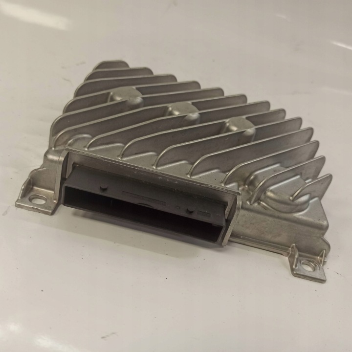 VOLKSWAGEN POLO 2G VI AMPLIFICATEUR RADIO 2G0035456