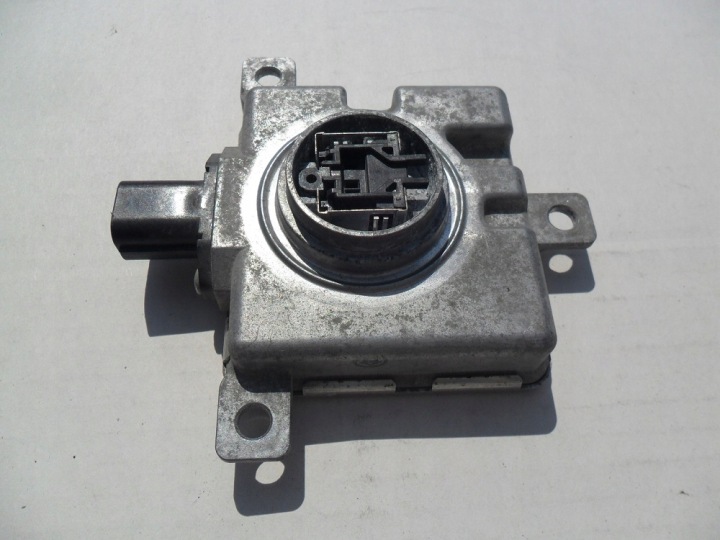 CONVERTISSEUR XÉNON D4S HONDA CIVIC CRV W3T 24571