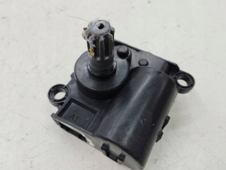 HYUNDAI I30 2013 MOTEURS CONDUIT D'AIR