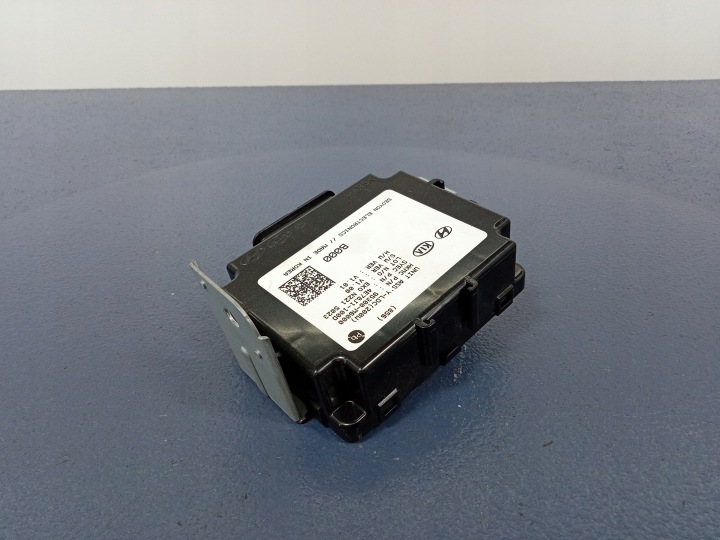 KIA CEED III MODULE CONTRÔLEUR ASSY 95300-M6000