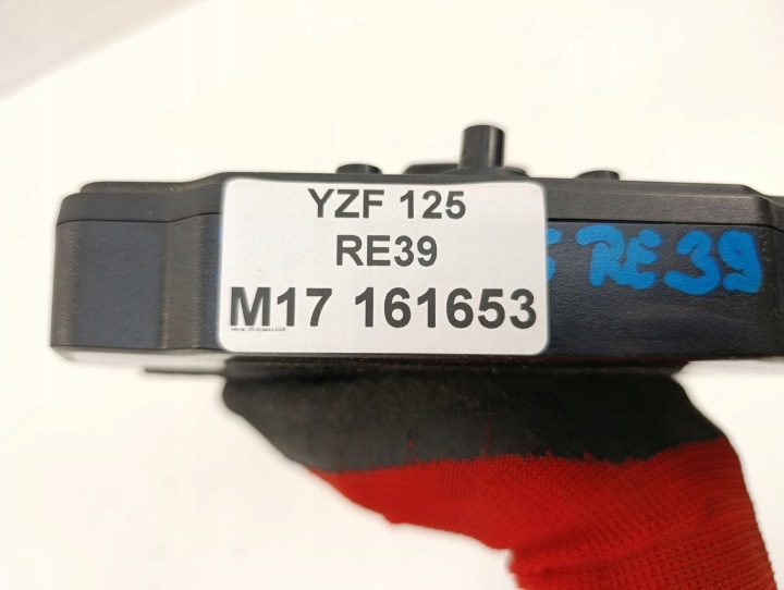 YAMAHA YZF 125 RE39 COMPTEUR AVEC ABS
