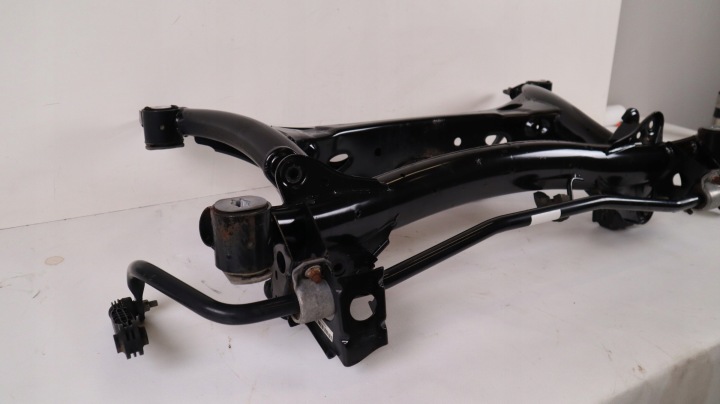 VOLVO XC40 CHÂSSIS CHÂSSIS ARRIÈRE 32246800