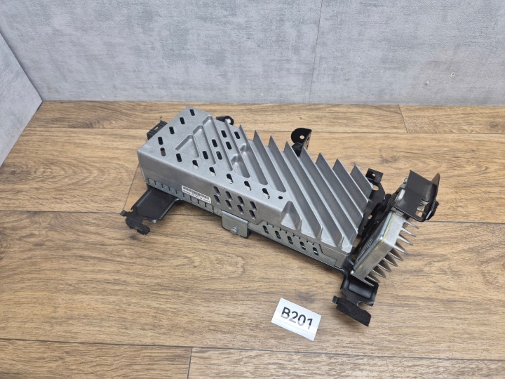 BMW AMPLIFICATEUR AUDIO HARMAN KARDON ASD PETIT HARMAN BECKER 9366167