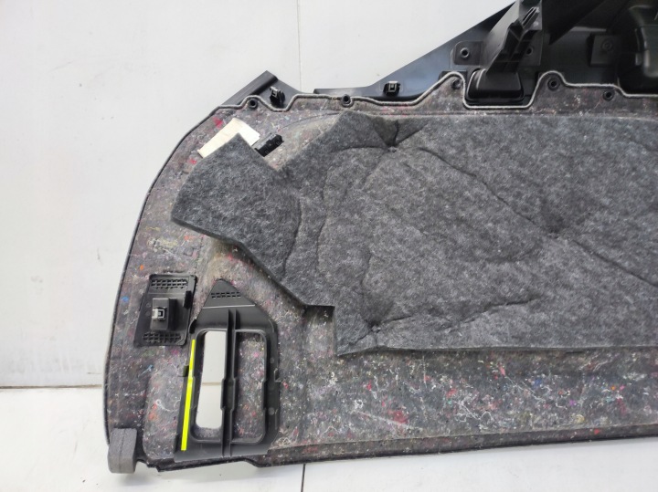 COLLECTEUR GARNITURE COUVERCLES DE COFFRE DROIT ARRIÈRE VOLVO XC60 II 2