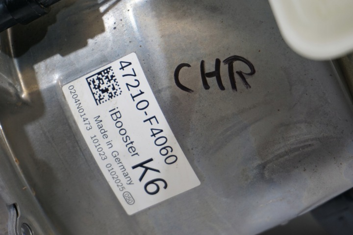 TOYOTA C-HR II SERVO POMPE DE FREIN 47210-F4060