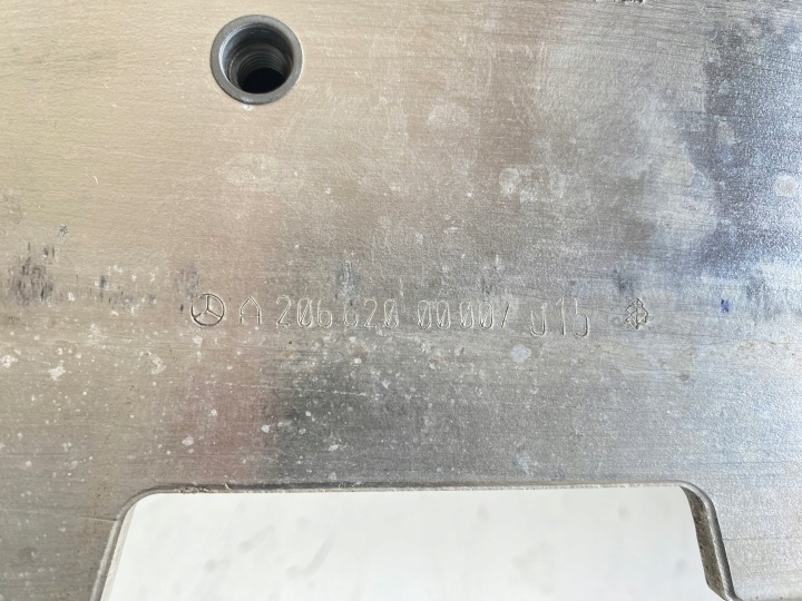 RENFORCEMENT POUTRE PARE-CHOCS AVANT AVANT MERCEDES C CLASSE 206 W206