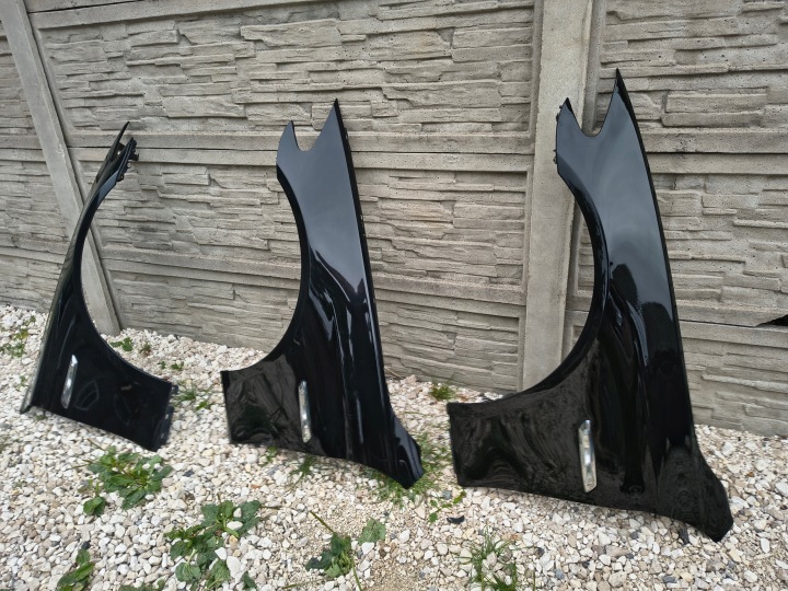 AILE BMW F10 F11 GAUCHE AVANT BMW SCHWARTZ 2 II NOIR 466 PIÈCES BMW