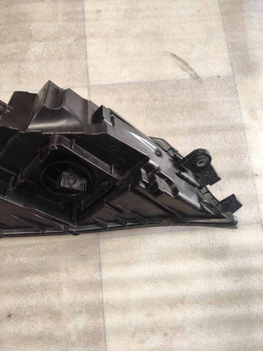 PROJECTEUR GAUCHE SKODA OCTAVIA III LIFT 2017-2020 NR ORIGINAL 5E1941015F