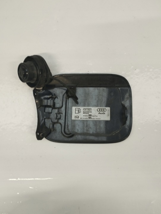 AUDI A4 B7 CLAPET GOULOTTE DE REMPLISSAGE CARBURANTS 8E0010183K